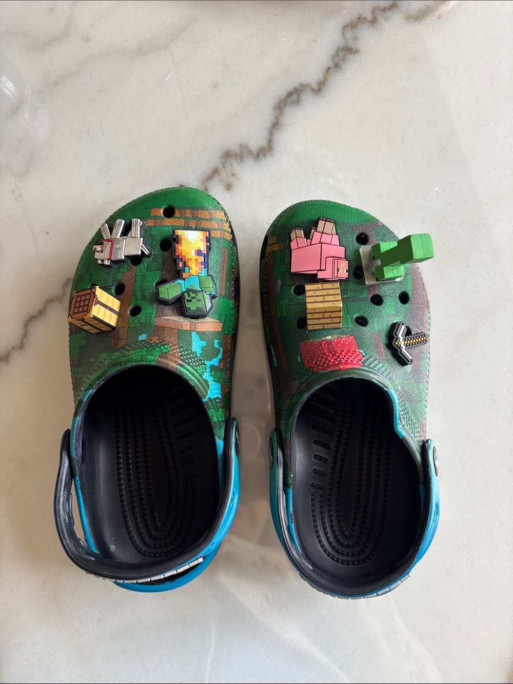 CROCS Kids' Green Camouflage Clogs with Game Character Jibbitz